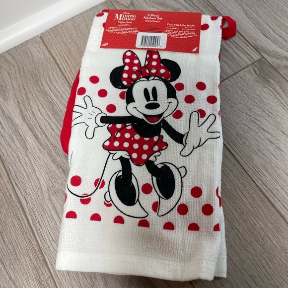 Minnie Mouse Kitchen Set - Picture 2 of 2